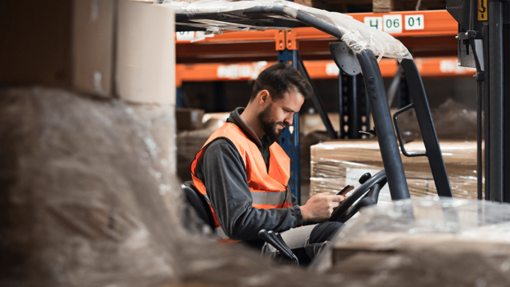 Construction dealer