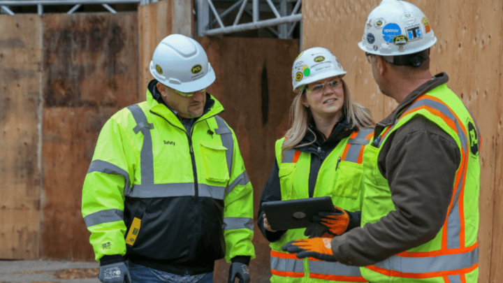 biggest construction companies in canada